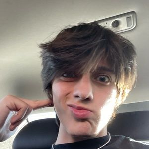 Meet your Posher, Ethan